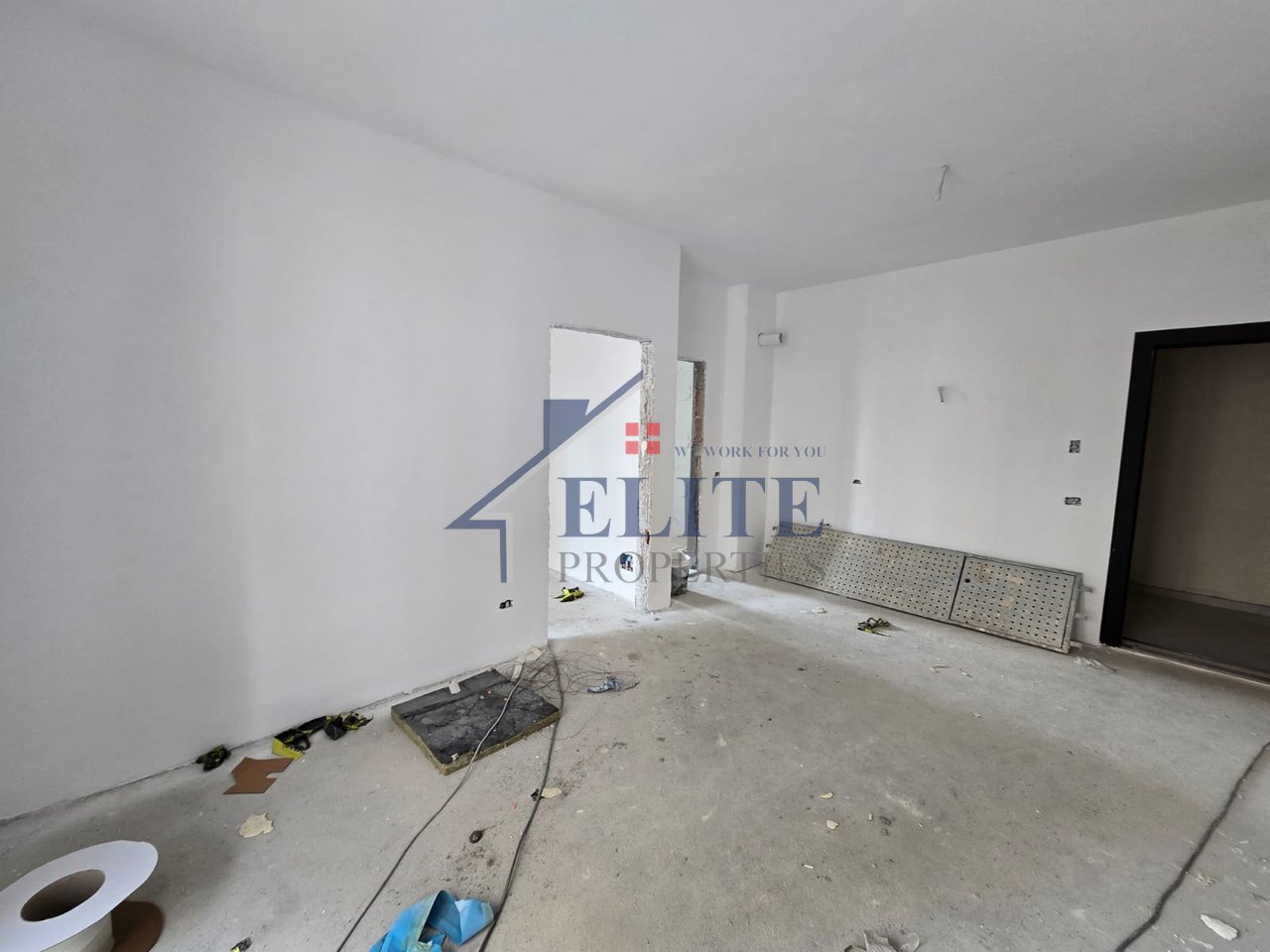 Bulevardi Donald Trump Kamëz, apartament 1+1 në shitje
