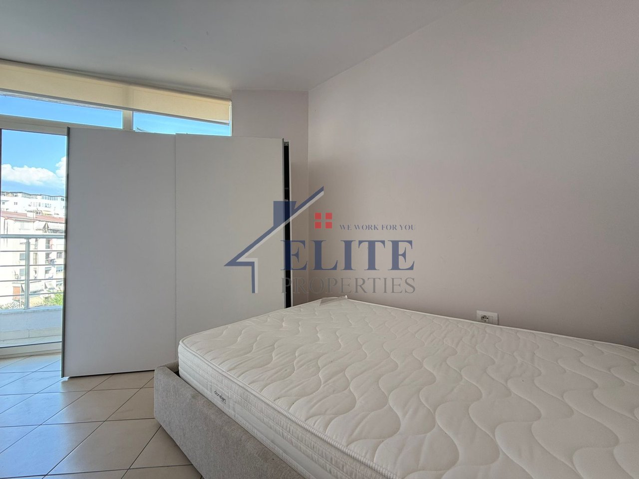 Don Bosko, appartamento con due camere da letto in affitto