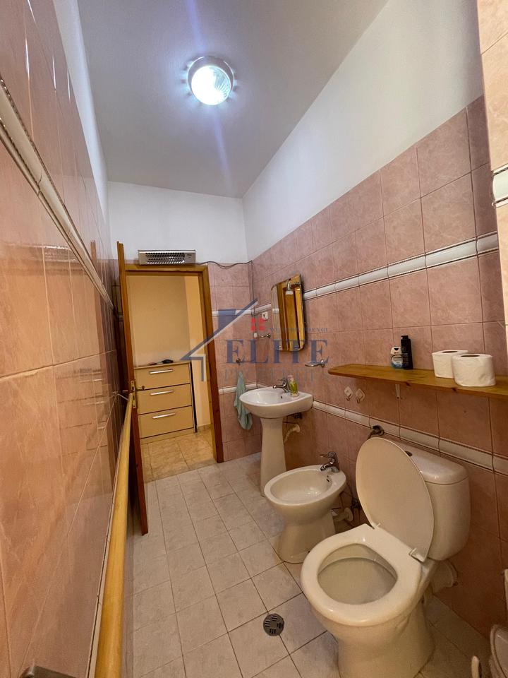 Kavaja Street, three bedroom  apartment for rent