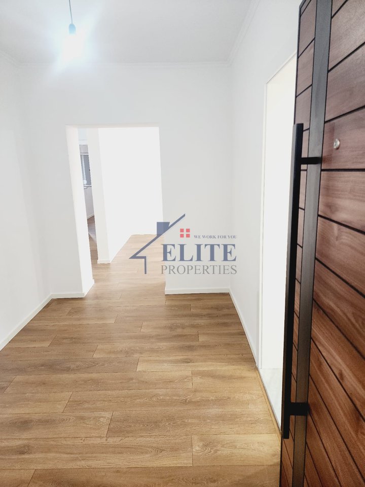 Ali Demi vicino alla Scuola 1 Maggio, appartamento 2+1 in vendita