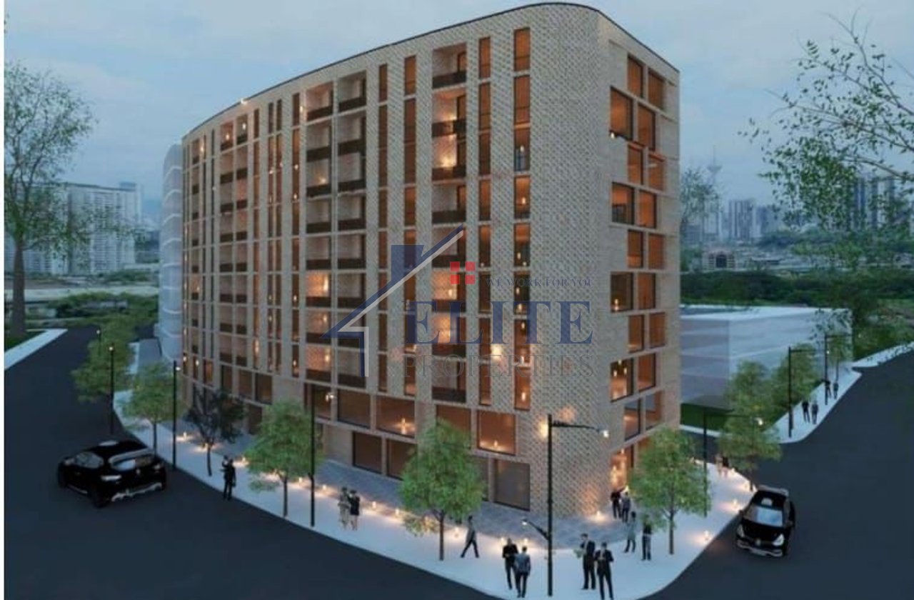 Pranë Kompleksit Mangalem, apartament 2+1 në shitje