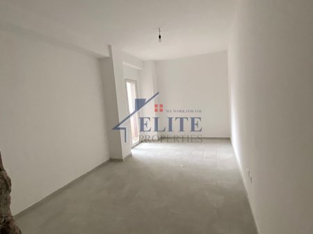 Kompleksi Aura, rruga Dritan Hoxha, apartament 1+1 ne shitje