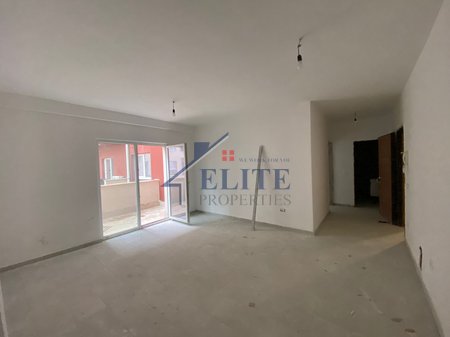 Kompleksi Aura, rruga Dritan Hoxha, apartament 1+1 ne shitje