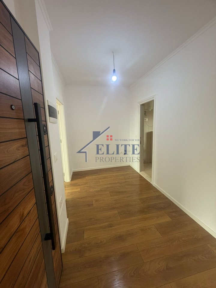 Porcelan, near the European University, one bedroom apartment for sale