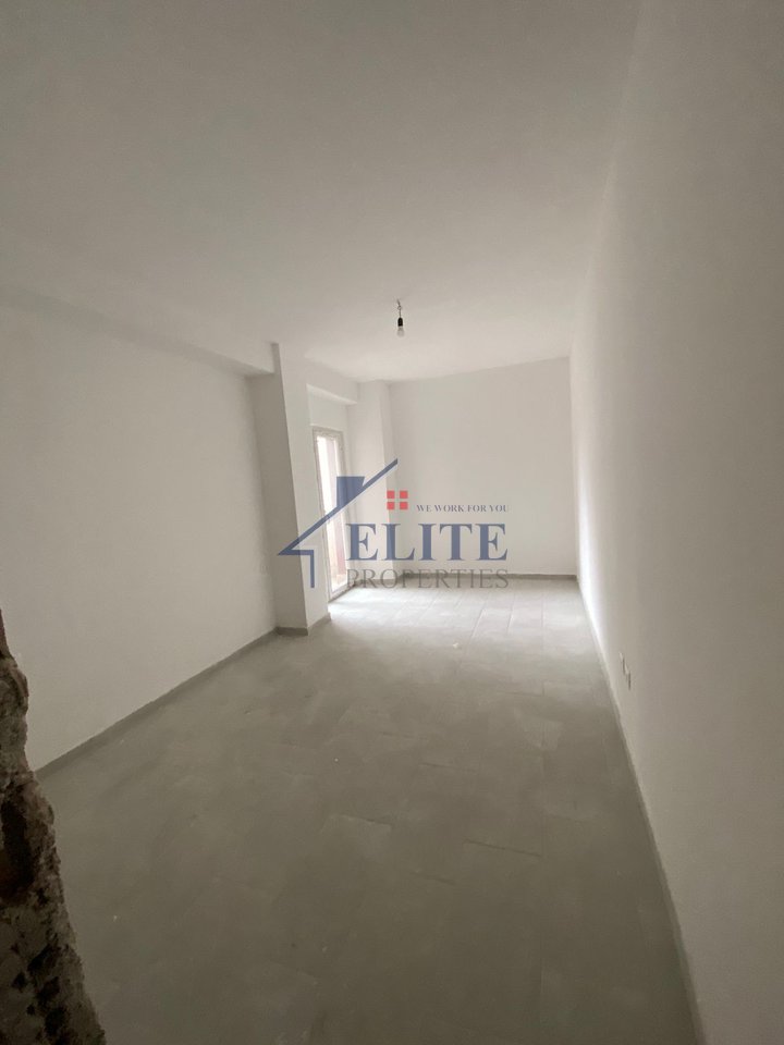 Kompleksi Aura, rruga Dritan Hoxha, apartament 1+1 ne shitje