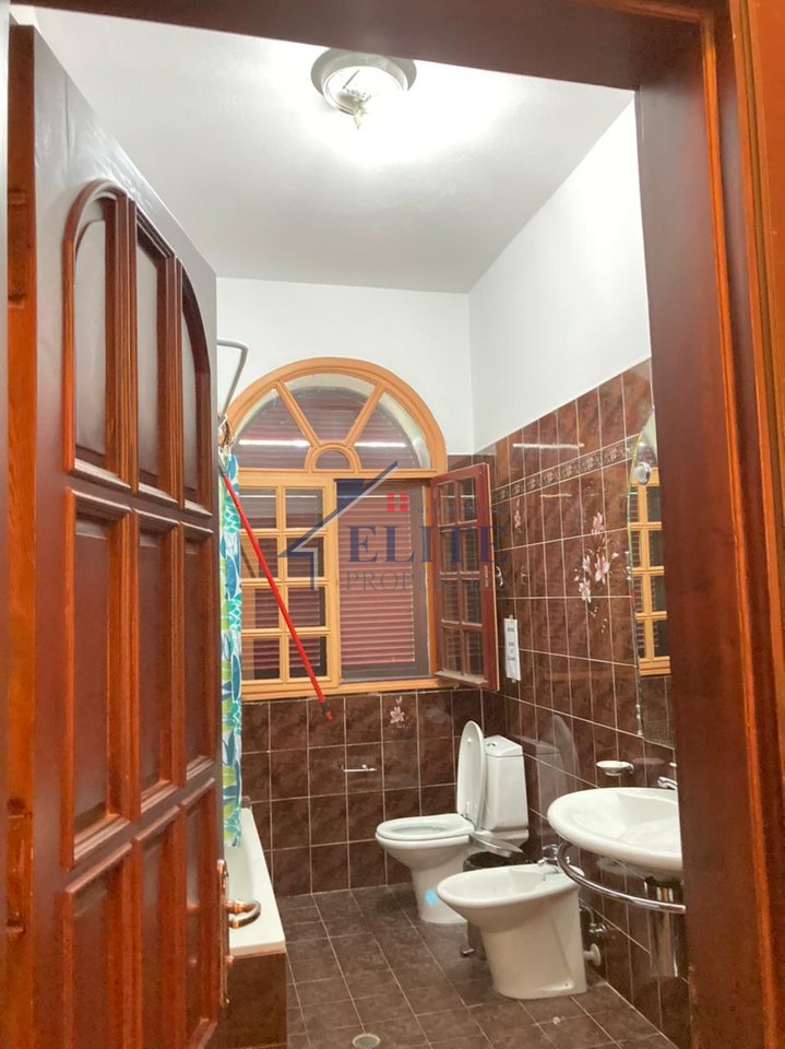 Blloku i vilave Selitë, vilë me qira