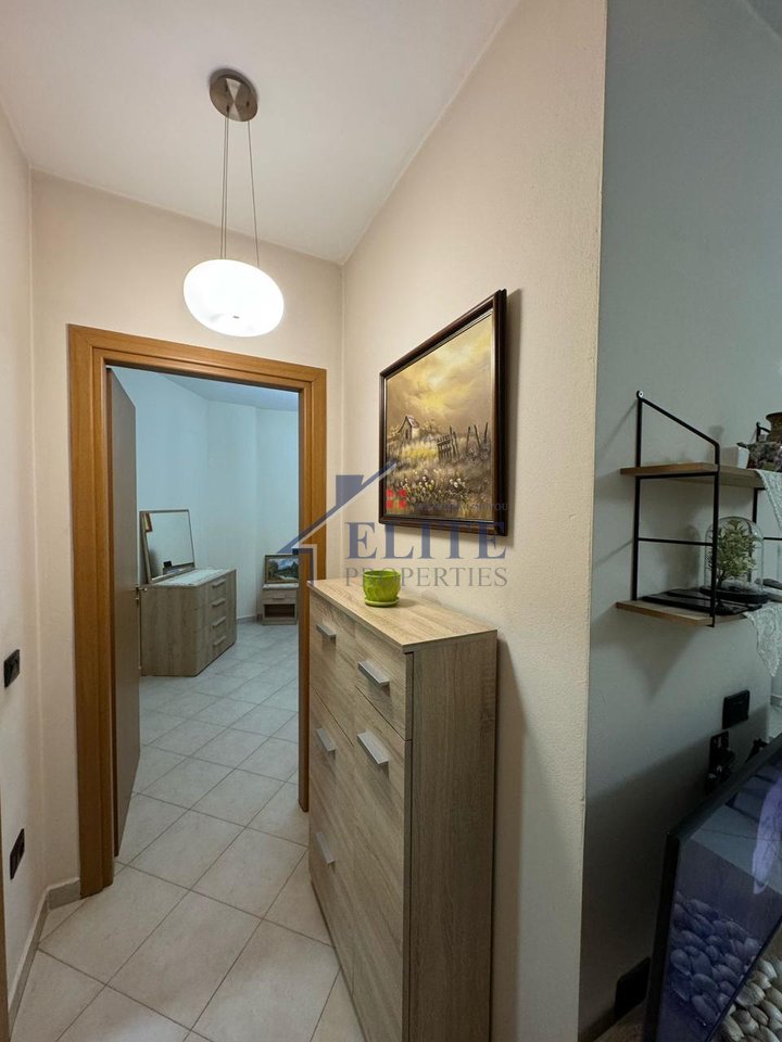 Astir, apartament 1+1 me qira