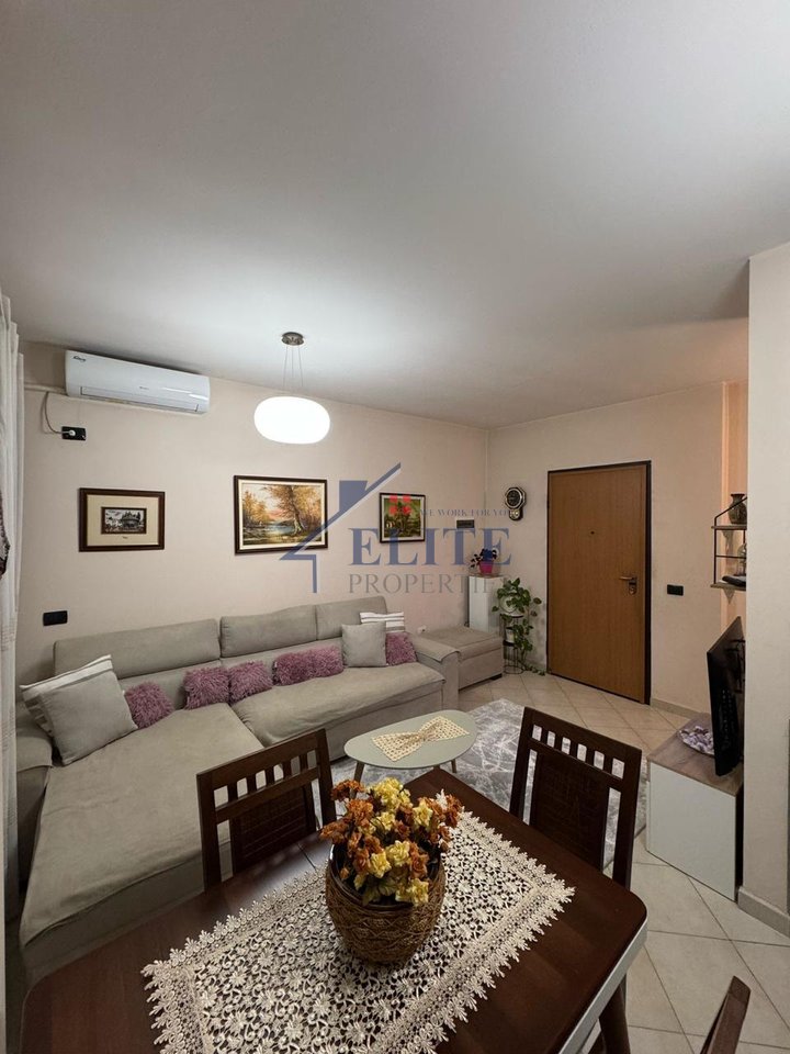 Astir, apartament 1+1 me qira