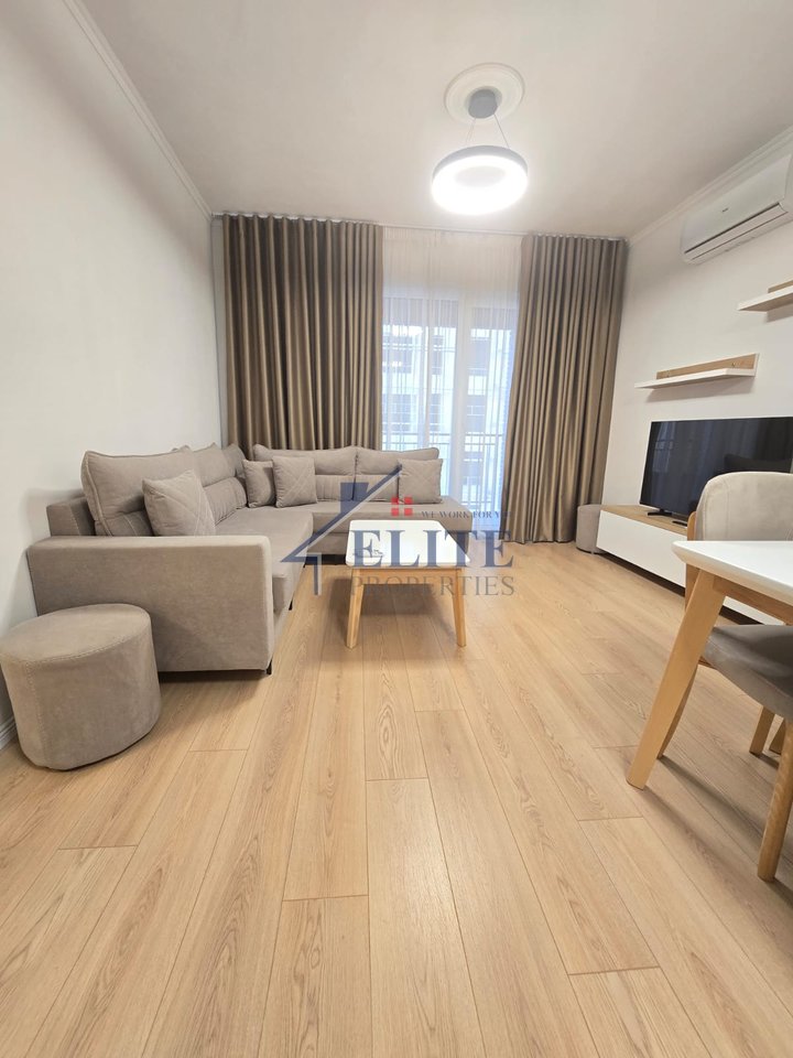 Campo di aviazione, appartamento 1+1 in affitto