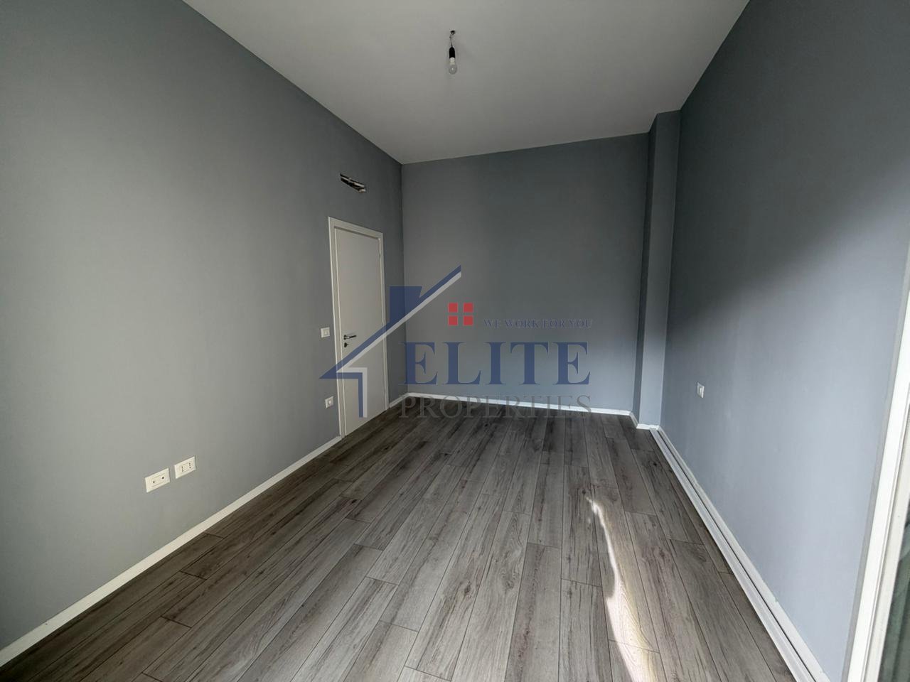 Aura Complex Rruga Dritan Hoxha, apartament 1+1 me qira