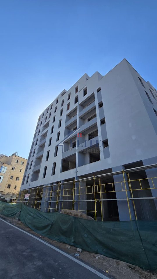 Ali Demi -Apartament 2+1+2 ne shitje