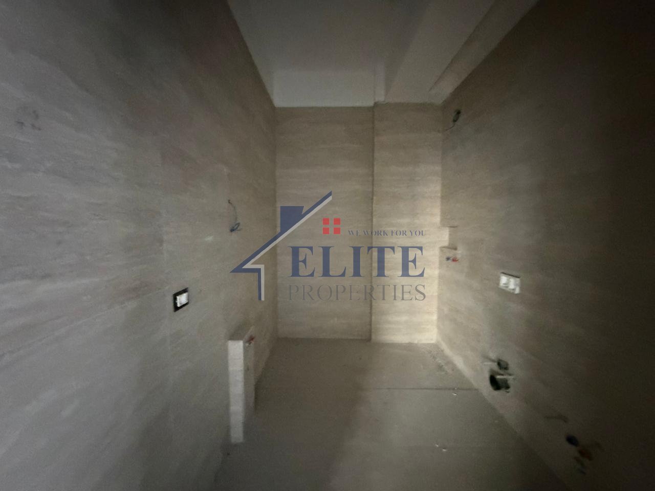 Square 21 Rruga e Kavajës, apartament 3+1 në shitje