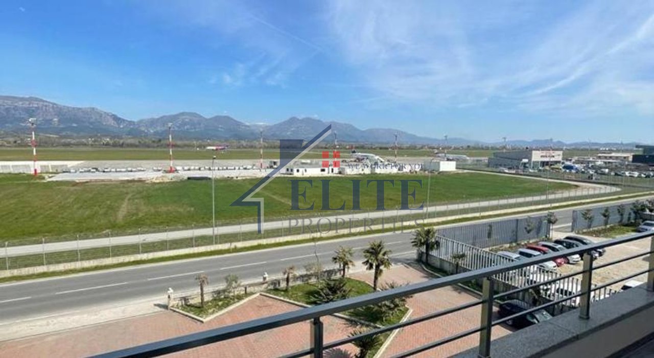 Rruga e Aeroportit, tokë në shitje