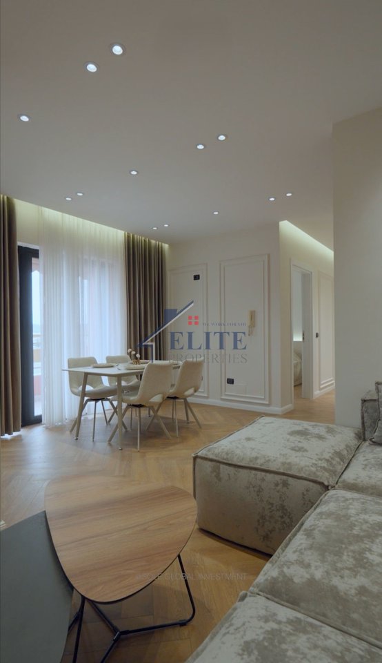 Pranë Delijorgjit, apartament 2+1 + garderobë në shitje