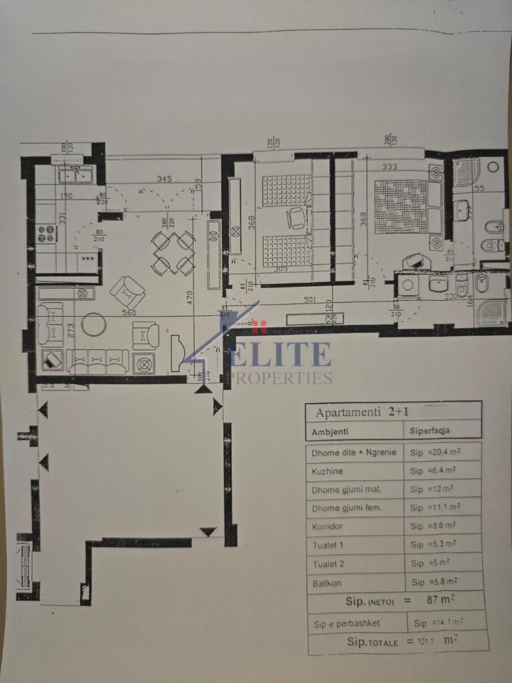 Pranë Delijorgjit, apartament 2+1 + garderobë në shitje