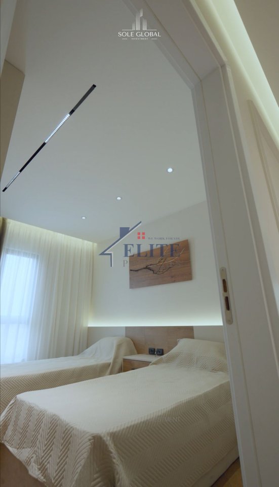 Pranë Delijorgjit, apartament 2+1 + garderobë në shitje