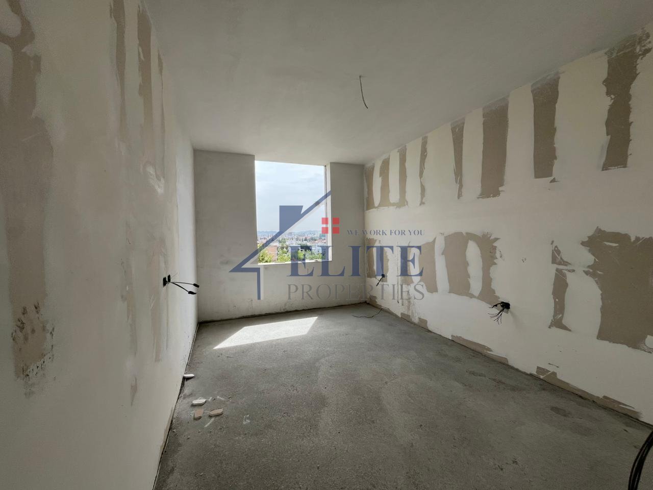 Kamëz, apartament 3+1 ne shitje