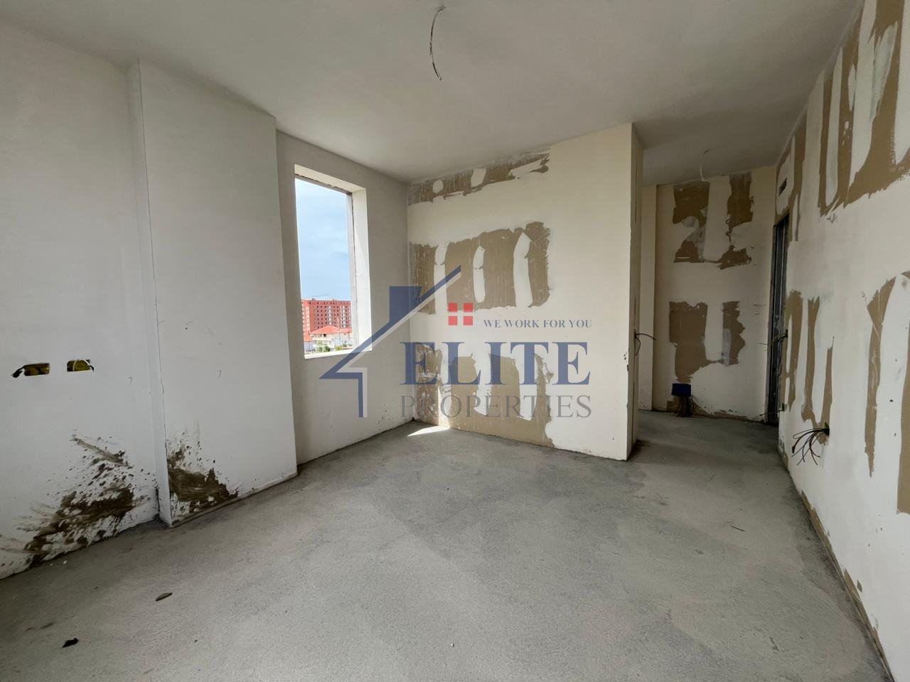 Kamëz, apartament 3+1 ne shitje