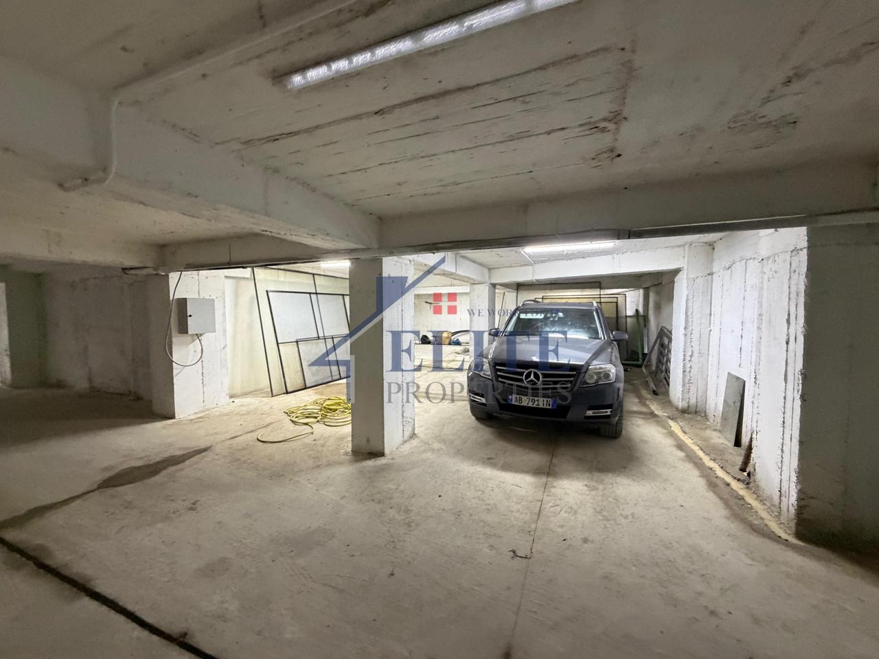Parking/storage spaces for rent in Kombinat, near Rruga e Qelqit.