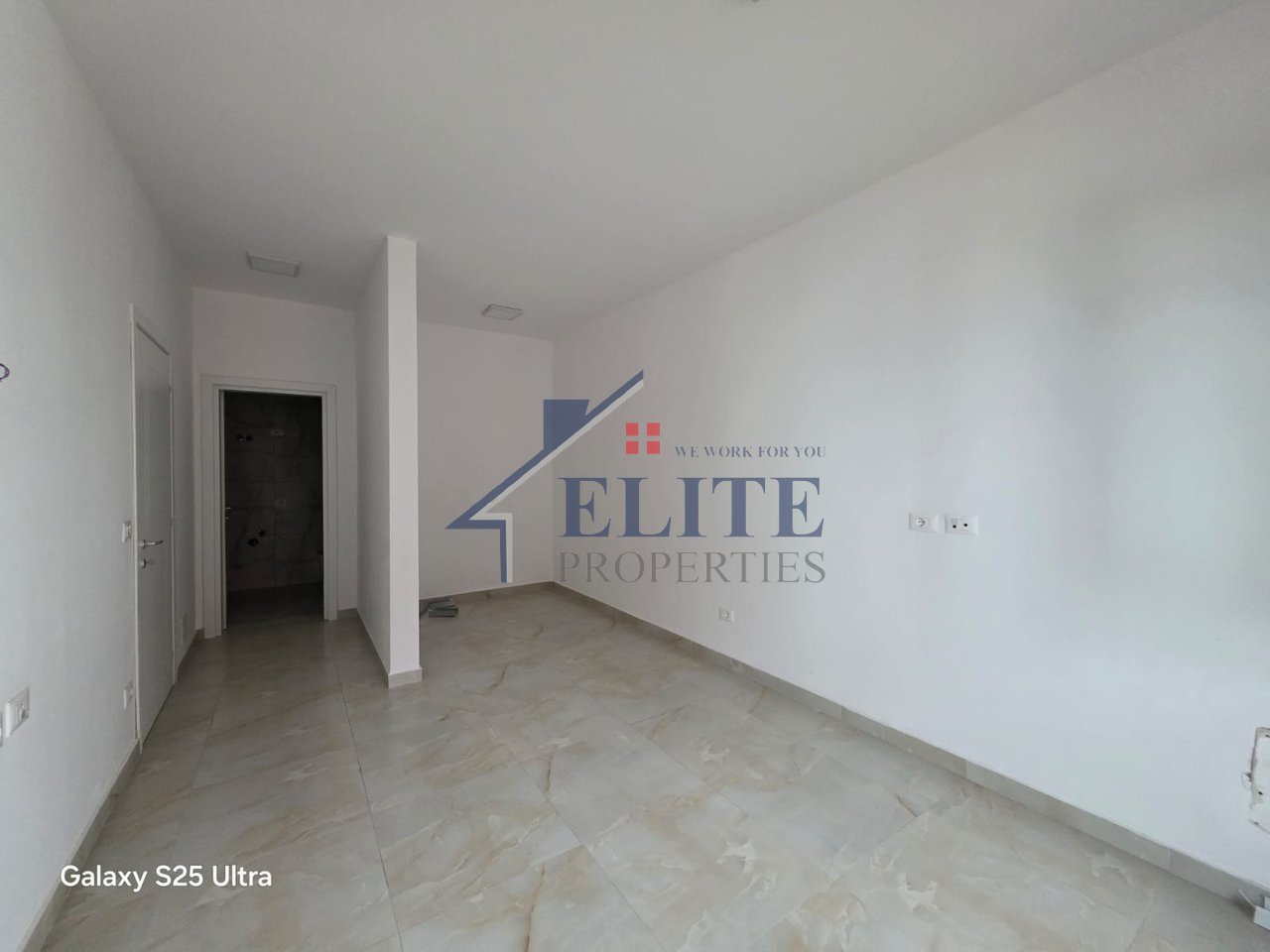 Tirana Garden Building, rruga e "Kavajes", ambjent zyre me qera