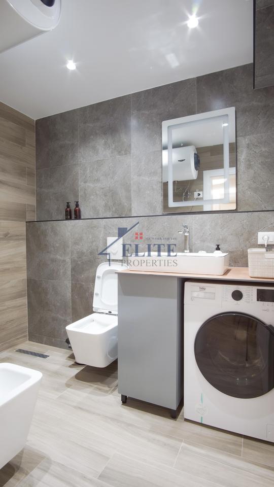 Ish Parku i autobuzave, apartament 1+1 dhe garzoniere me qira