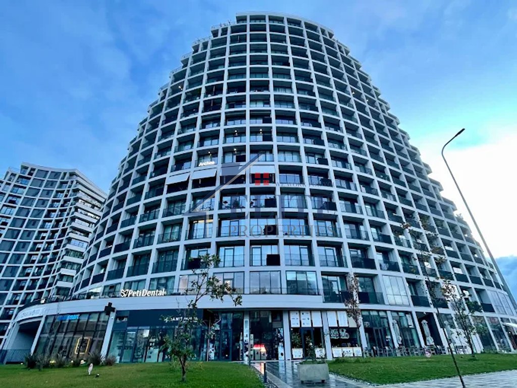 Lake View Residence, apartament 2+1 + post parkimi ne shitje