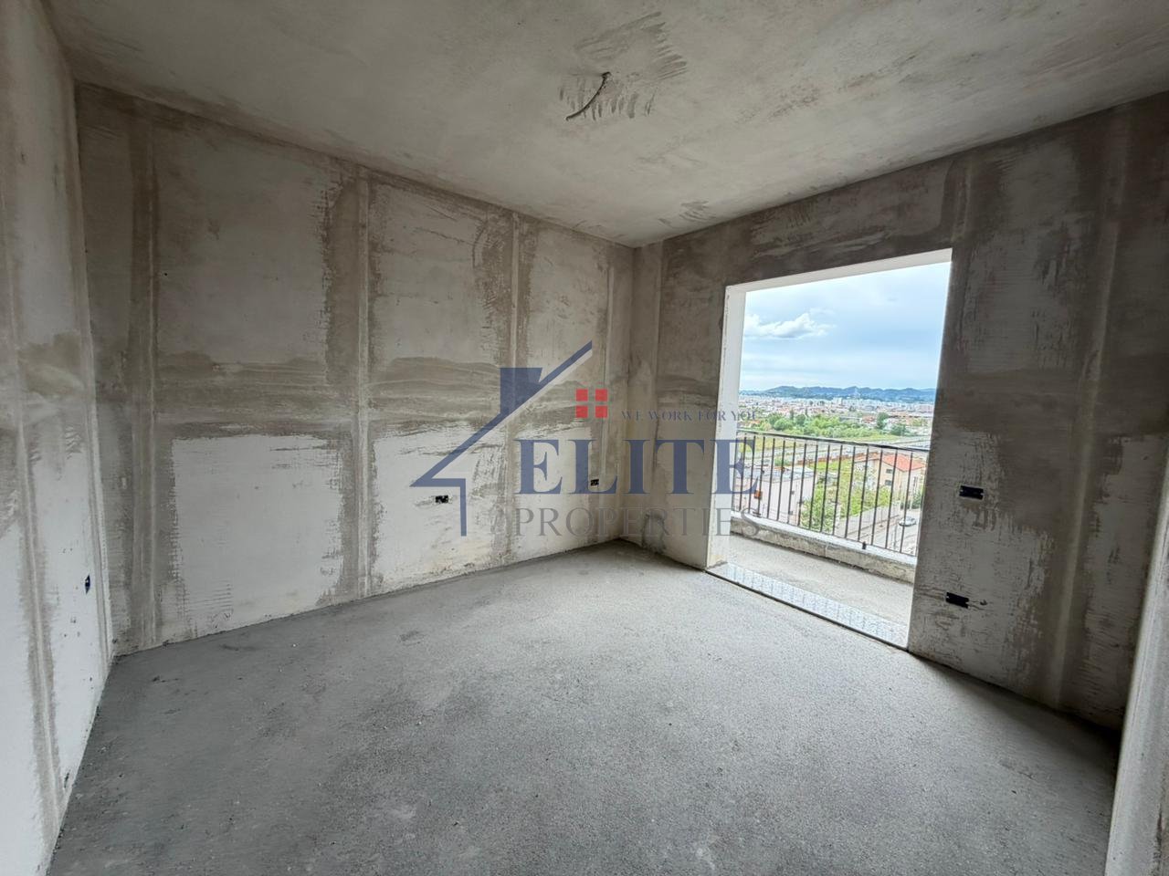 Paskuqan, apartament 1+1 në shitje