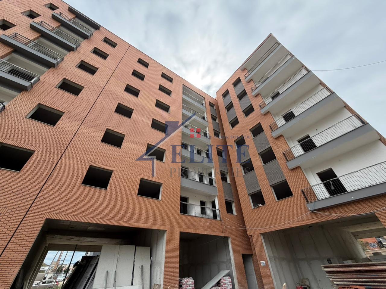 Paskuqan, apartament 1+1 në shitje