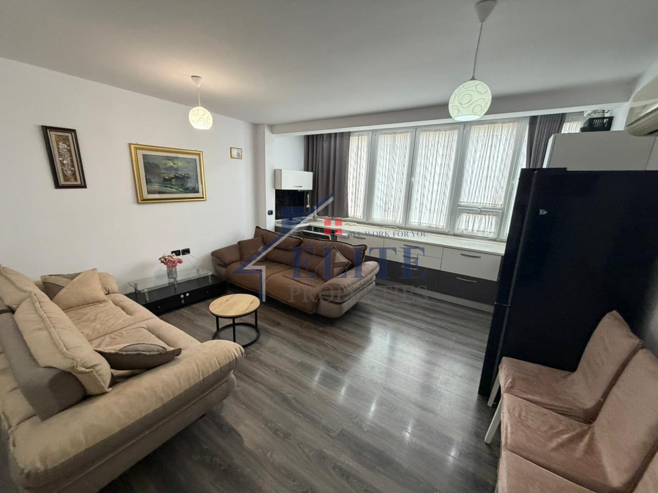 Ish-Fusha e Aviacionit, apartament 2+1 në shitje