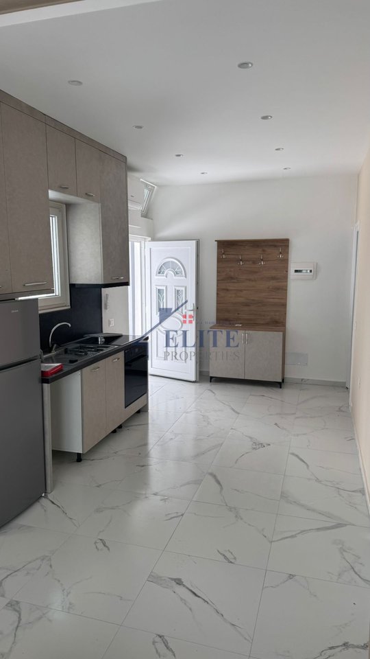 5 Maji Street – dietro il Concord Center, appartamento con una camera da letto in affitto