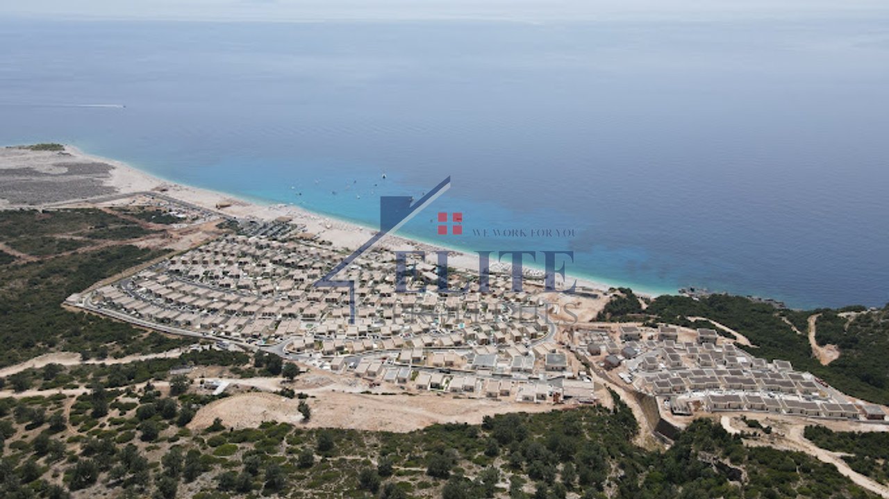 Green Coast Village, vilë luksoze në shitje