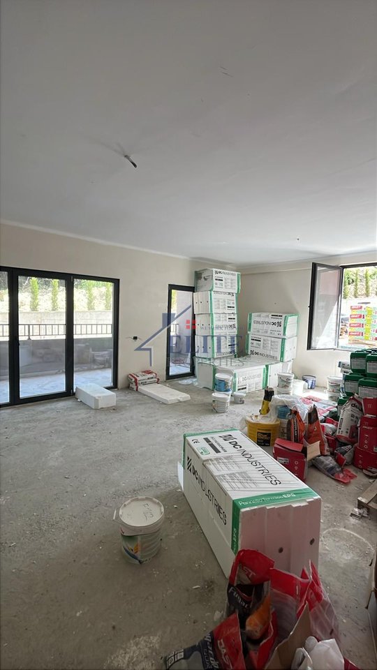 Kompleksi Rezidencial Xheluks, ambient me qira