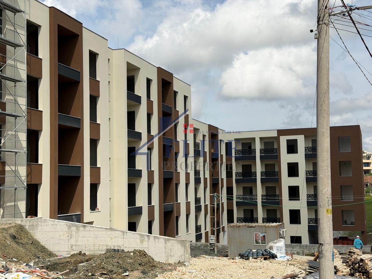 Family Residence Paskuqan, one bedroom apartment for sale