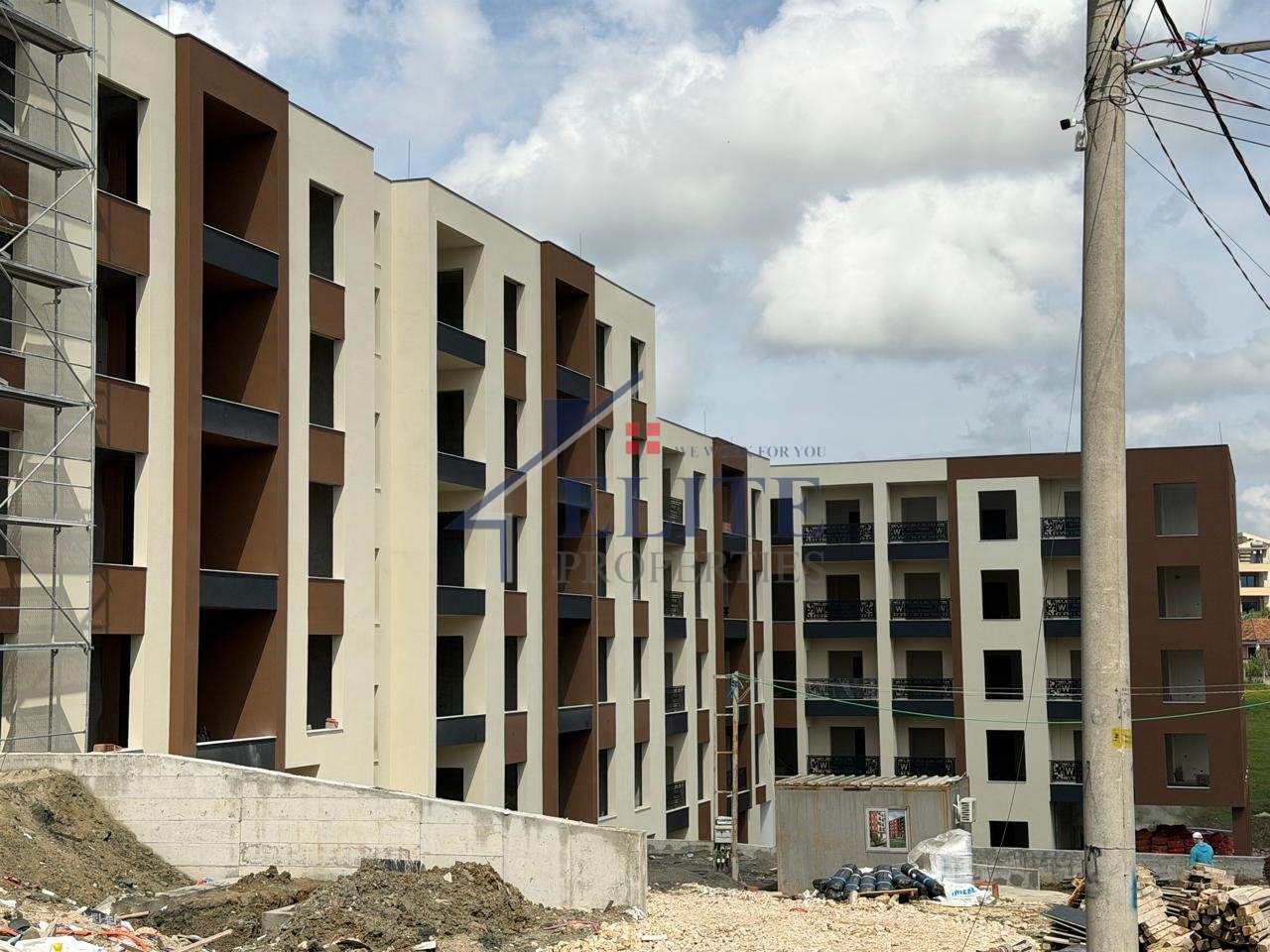 Family Residence Paskuqan, one bedroom apartment for sale