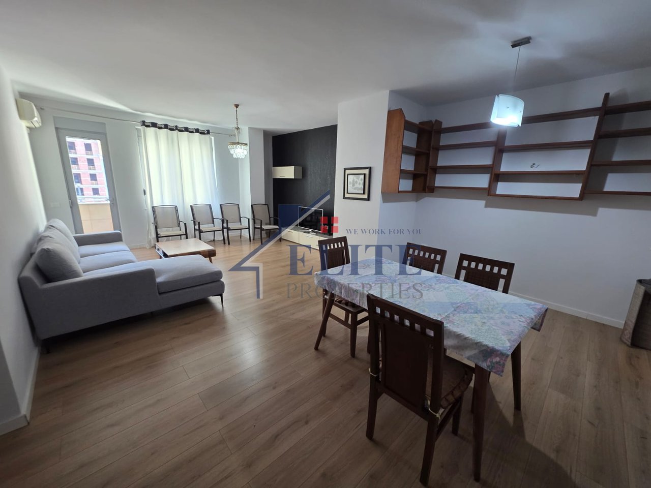 Zogu i Zi, one bedroom apartment for rent