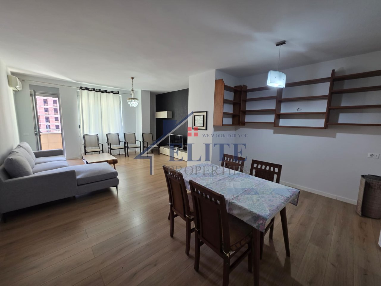 Zogu i Zi, one bedroom apartment for rent
