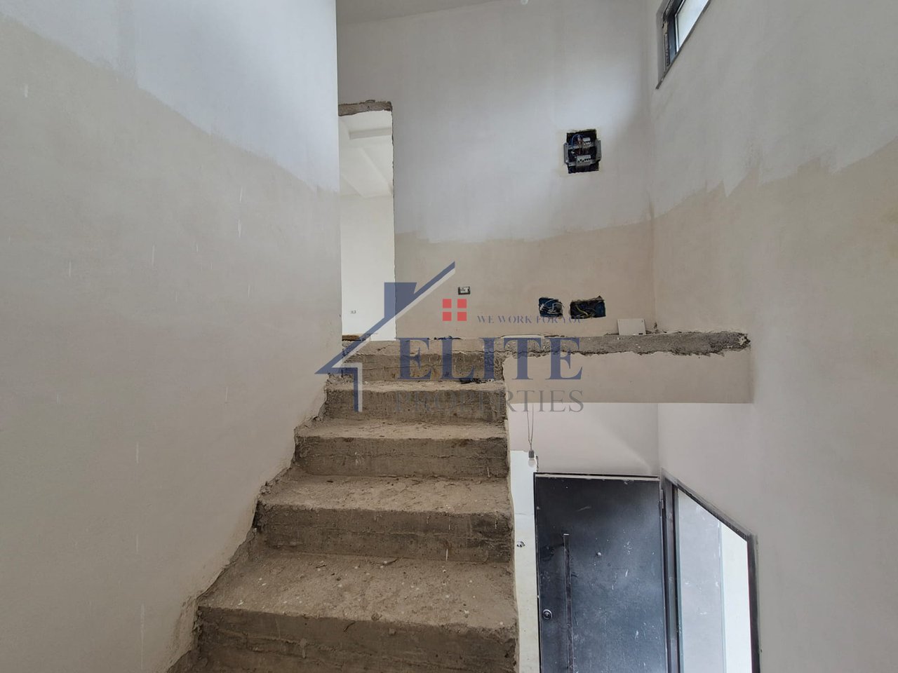 Turquoise Marina Hamallaj, vilë individuale në shitje