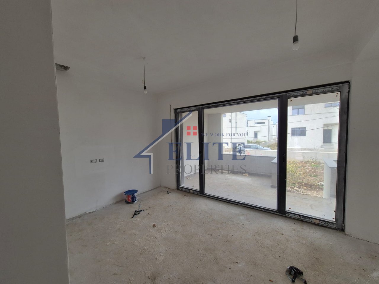 Turquoise Marina Hamallaj, vilë individuale në shitje