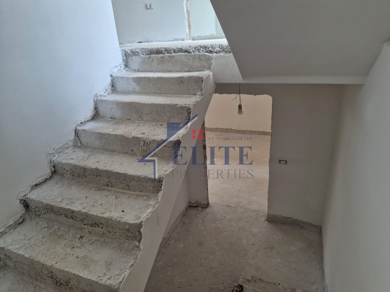 Turquoise Marina Hamallaj, vilë individuale në shitje