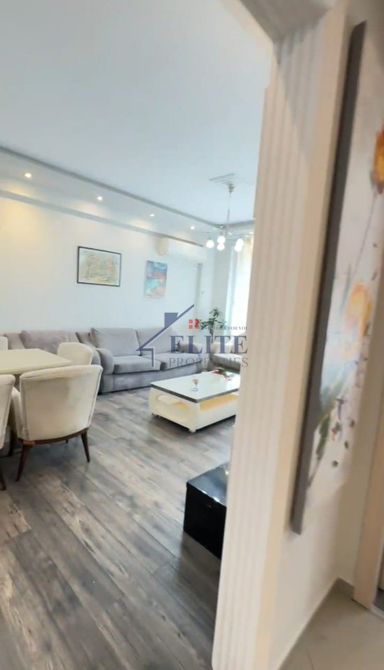 Appartamento con due camere da letto in vendita nella zona dello zoo.