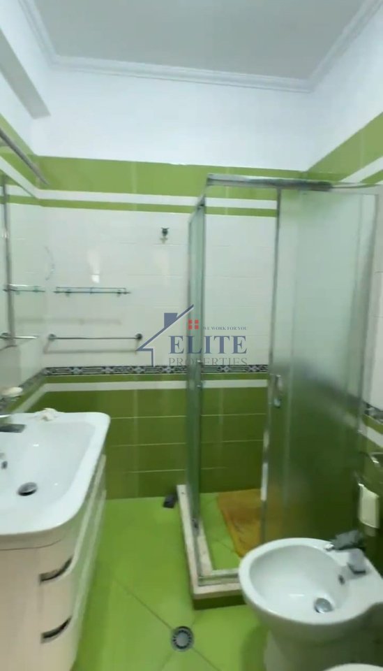 Appartamento con due camere da letto in vendita nella zona dello zoo.