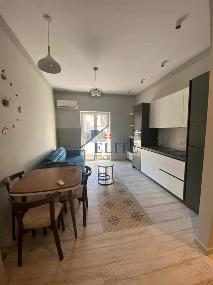 Rruga e Durrësit, apartament 2+1 me qira
