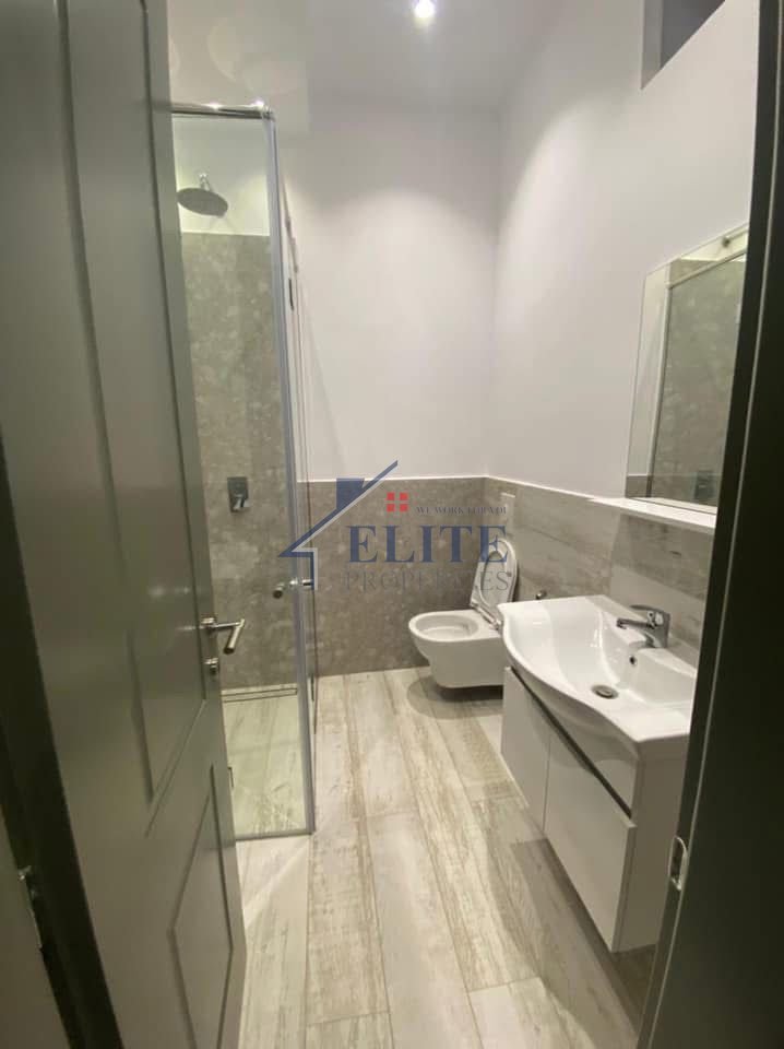Rruga e Durrësit, apartament 2+1 me qira