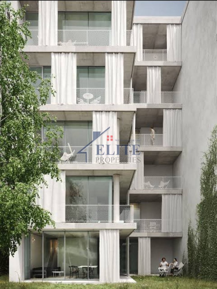 Nga Long Hill Residence, apartament 3+1 në shitje