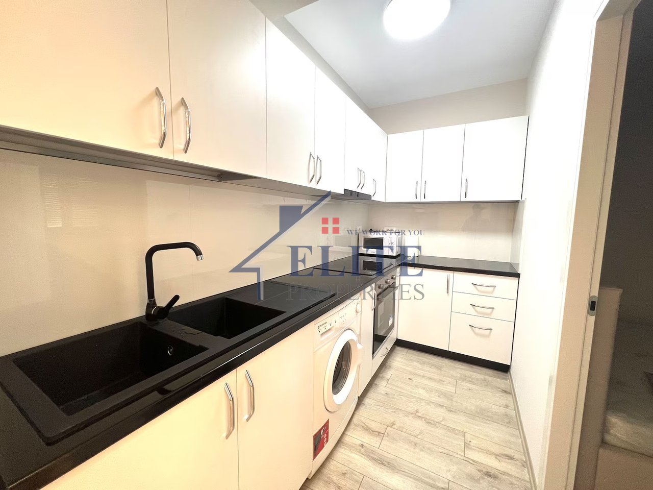 Pazari i Ri , super apartament 1+1 në shitje