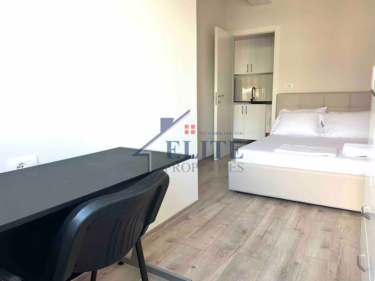Pazari i Ri , super apartament 1+1 në shitje