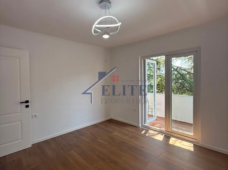 Xhamlliku, apartament 1+1 në shitje