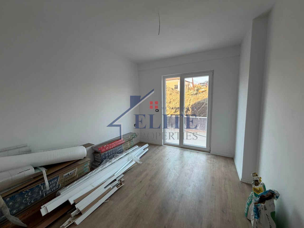 Shehu Paskuqan, apartament 2+1 në shitje