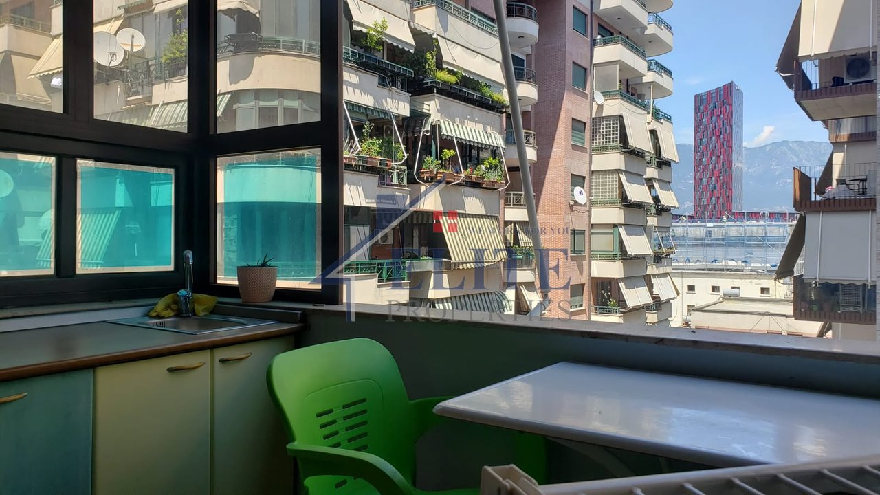 Bllok, apartament 1+1 me qira – pranë Xheko Imperial