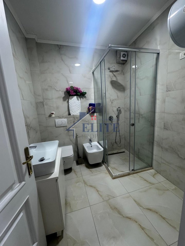 Opposite the Parliament, 2+1 apartment for rent